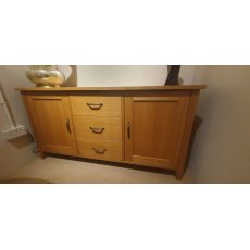 TCH Windsor Sideboard