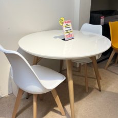 Dansk Round Table & 4 Virage White Chairs